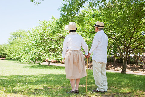フューネラル事業 | 葬儀に特化した商品を取り扱っております。故人の想い出や生きた証を記録として残す、メモリアルアルバム等を製作いたします。
